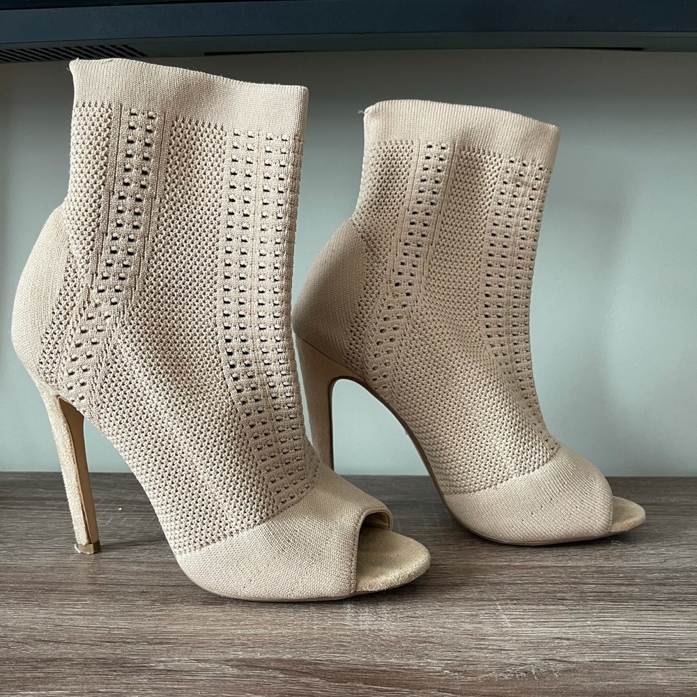 Cape Robbin Heels